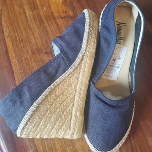 Neiman Marcus NEW navy espadrilles,  ladies size 7